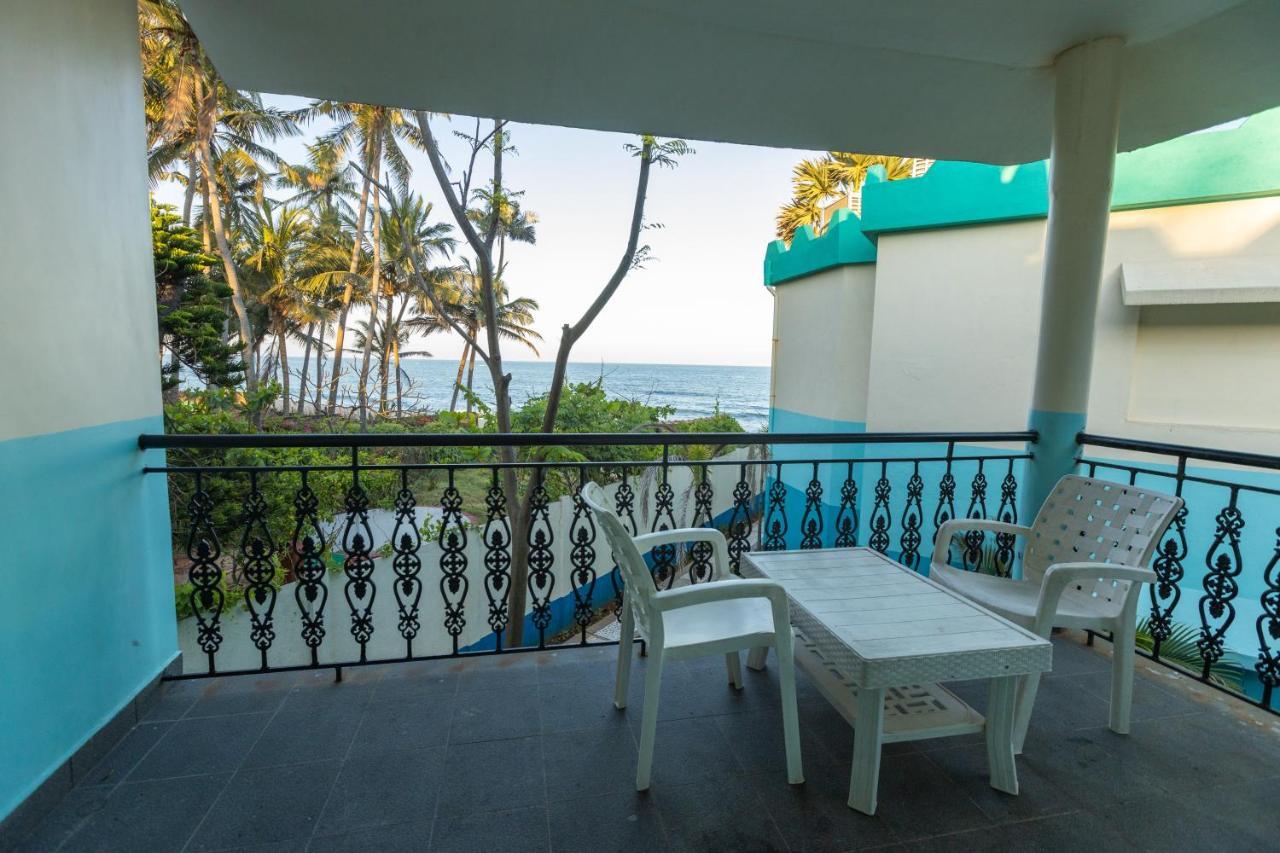 Lamel Cove Beach Resort Pondicherry Exterior photo